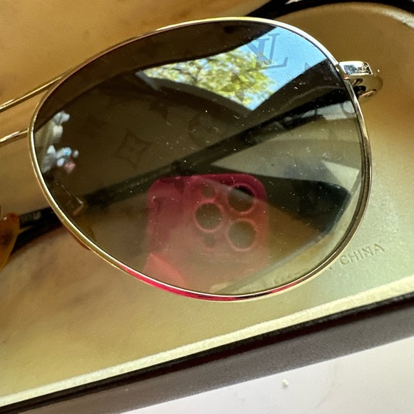 Louıs vuıtton sunglasses - Picture 4 of 12